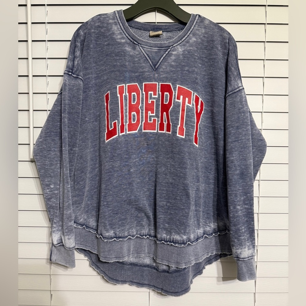 #3) Chicka-D LIBERTY high low loose fit sweatshirt M